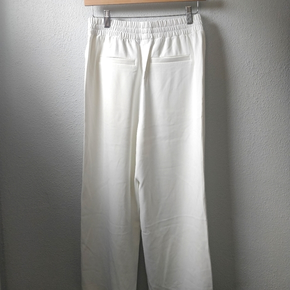 H&M White Ankle Pants - Picture 2 of 6